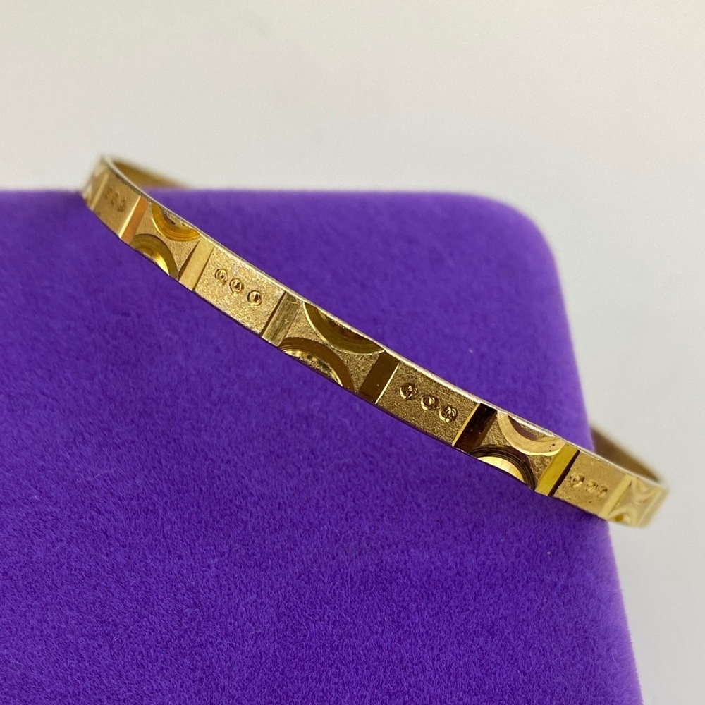 💛 Vintage Geometric Gold Plated Bangle | Bold Textured Finish | Everyday Glam